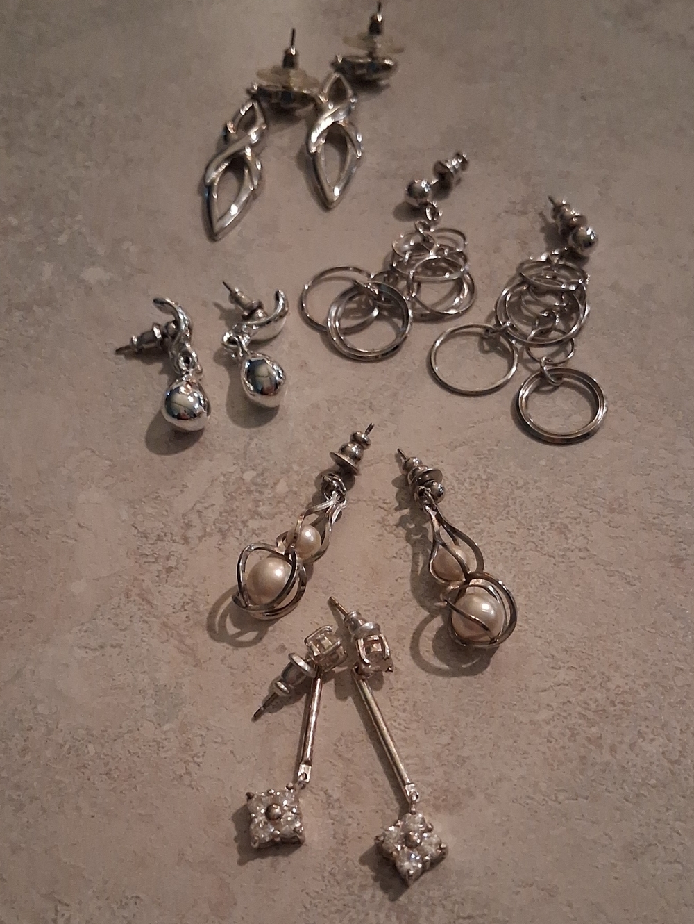 Silvertone Earring Set